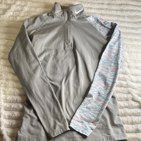Nike Tops - Nike Gray and Patterned Sleeve Quarter-Zip Pullover